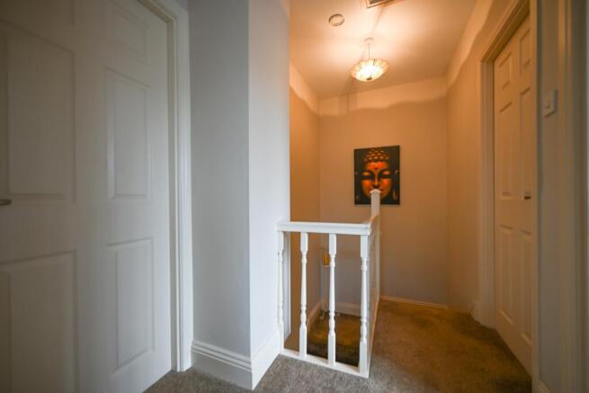 3 bed Semi-Detached for sale Image 10