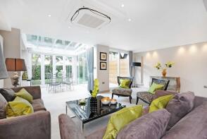 2, Court Close, St John's Wood Park, London NW8 6NN