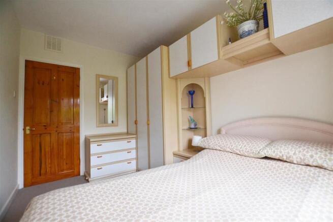 bed 3.jpg