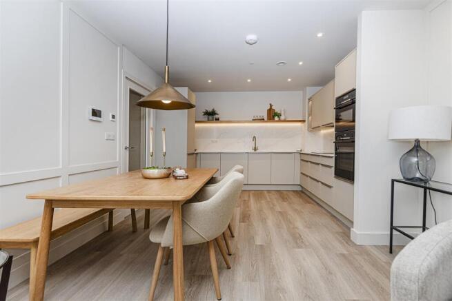 2 bed Apartment for sale Image 8