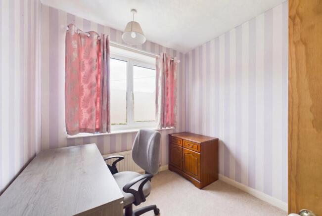 3 bed Semi-Detached for sale Image 9