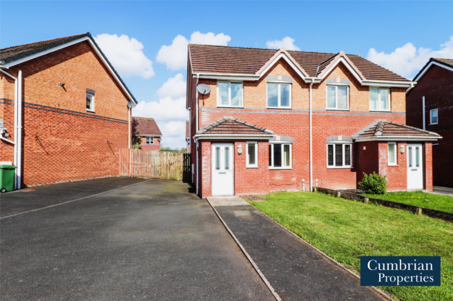 3-bed semi-detached on Hawthorn Place, Carlisle, £165,000