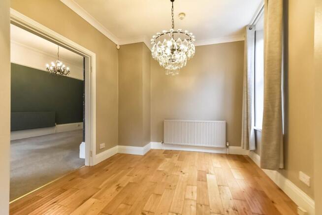 2 bed Flat to rent Image 4