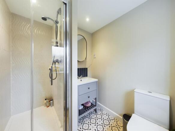 En-suite (2).jpg