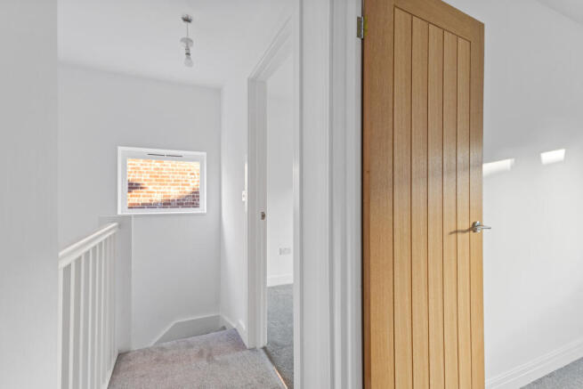 2 bed Semi-Detached for sale Image 7
