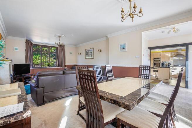 A17 - 91 Dartmouth Road Paignton - 221011.jpg