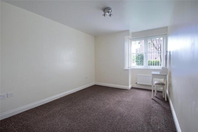 2 bed Flat for sale Image 7