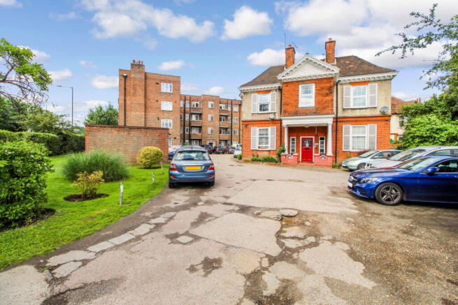 Two Double Bedroom 1st Floor Flat To Rent