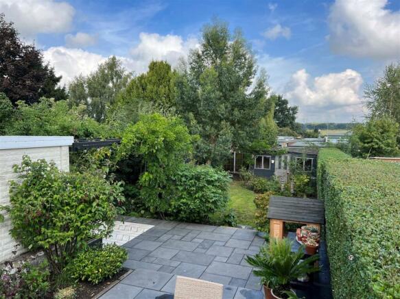 Garden 1.jpg