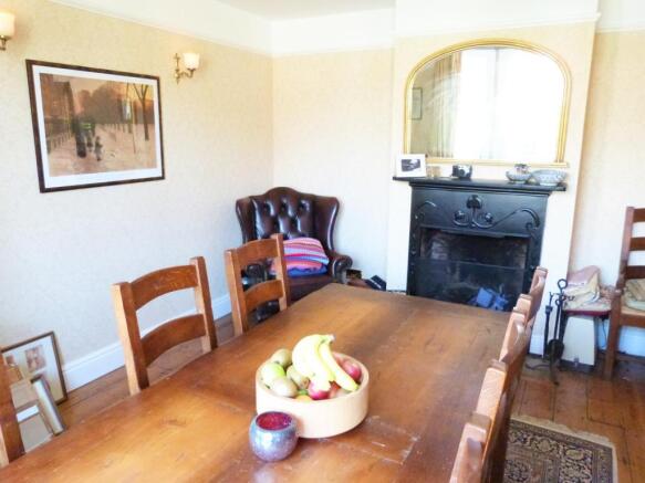 5.Dining Room
