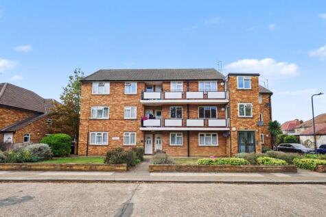 4 Westglade Court, Woodgrange Close, Harrow, Greater London, HA3