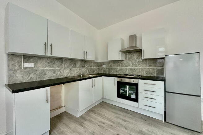 5 bed Block of Apartments for sale Image 8