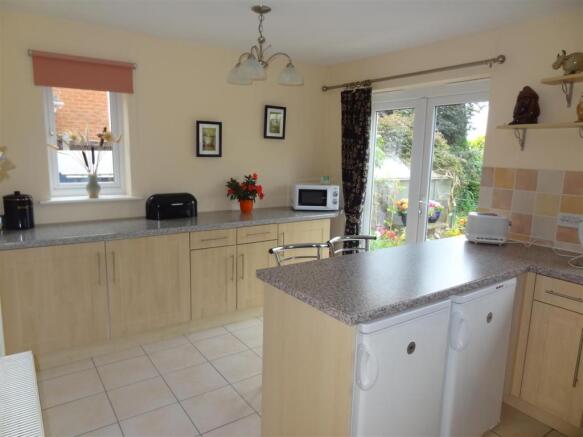 27 Swain Close 036.J