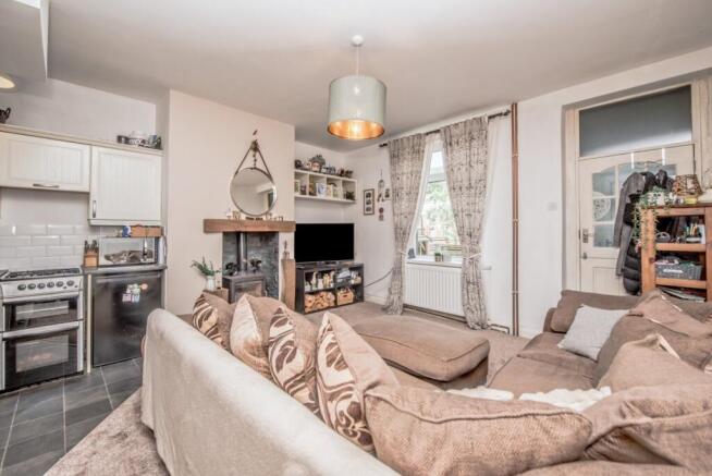2 bed Terraced for sale Image 5