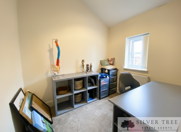 3 bed Terraced for sale Image 7