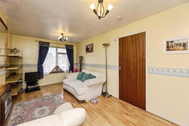 1 bed Flat for sale Image 6