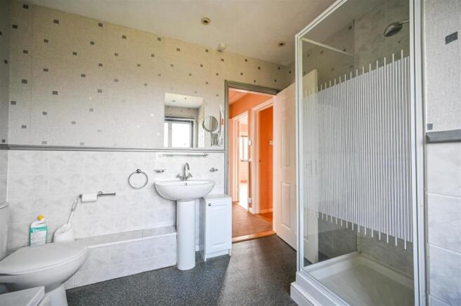 Bath / Shower Room