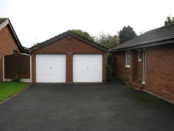 Det Double Garage