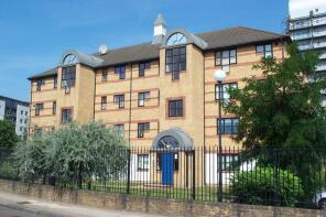 Flat I, 153, Plough Way, London SE16 7FN