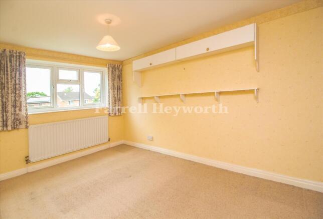 Bedroom 2 image 2