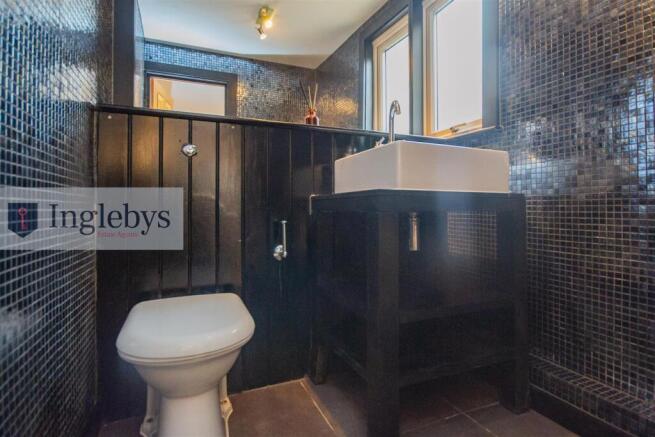 4 bed Terraced for sale Image 7