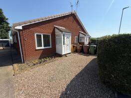 9, The Fairway, Featherstone, Pontefract WF7 6ND