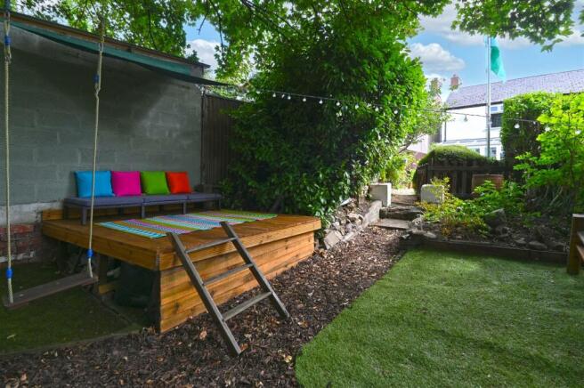 Swing and decking.jpg