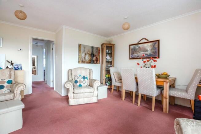 Living Room/Dining