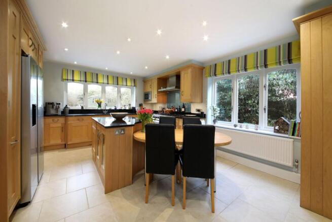 Kitchen/ Breakfast