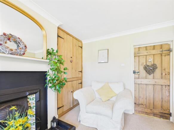 SITTING ROOM