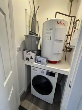 1 bed Apartment to rent Image 5