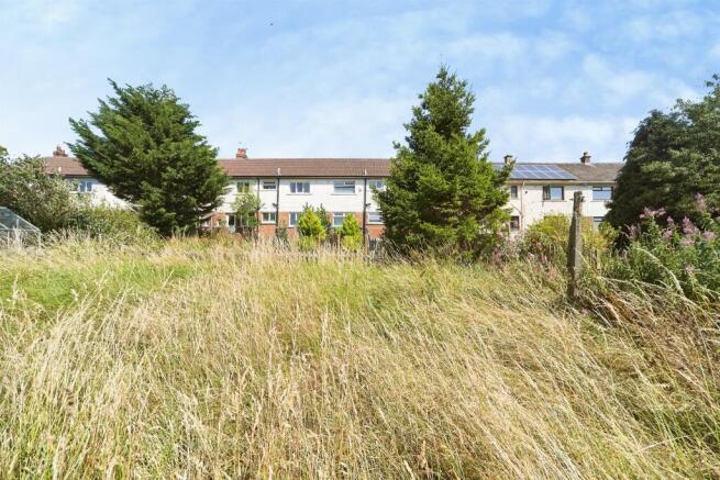 2 bed Flat for sale Image 10