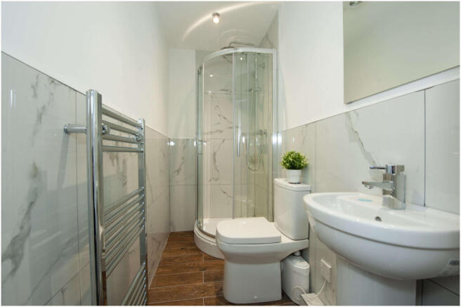 6 bed House to rent Image 12