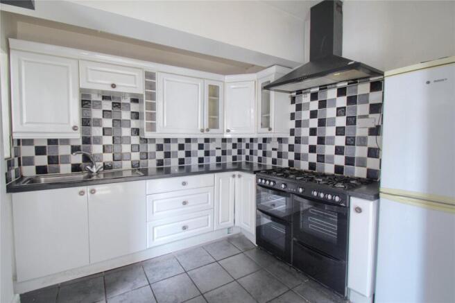 3 bed Semi-Detached for sale Image 4
