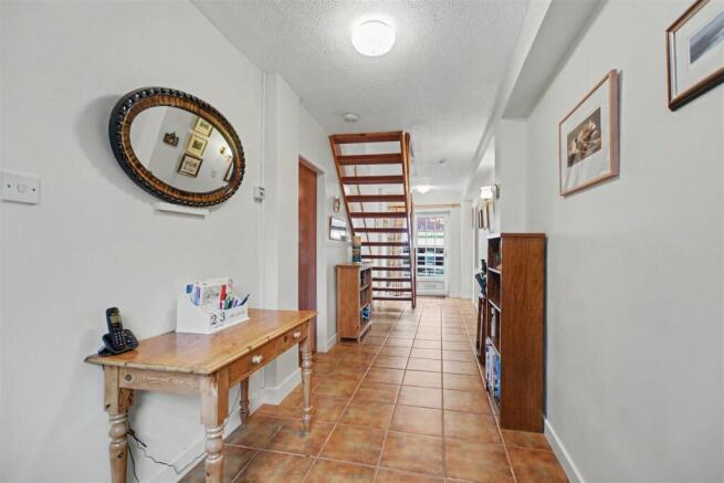 Entrance Hall_1.jpeg