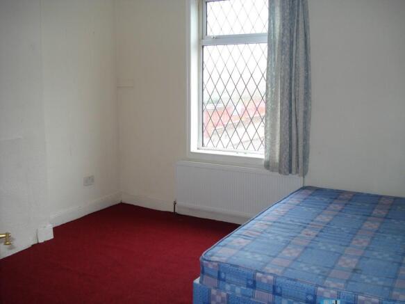 BEDROOM 2