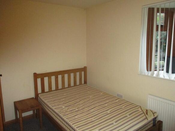 1 bed Semi-Detached to rent Image 9