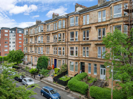Flat 3/2, 39 Finlay Drive, Dennistoun, Glasgow, G31