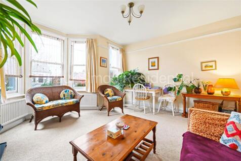 Chesterfield Gardens, London, N4