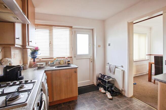 3 bed Semi-Detached for sale Image 7