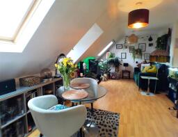 10, Hassall Court, Long Acre, Nottingham NG13 8BS