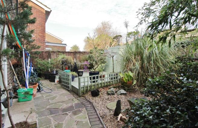 Garden Photo 4