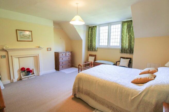 3 bed Penthouse for sale Image 5