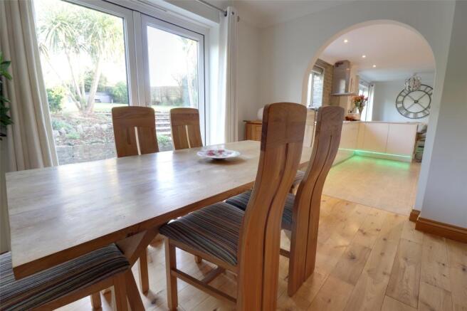 Dining To Kitchen