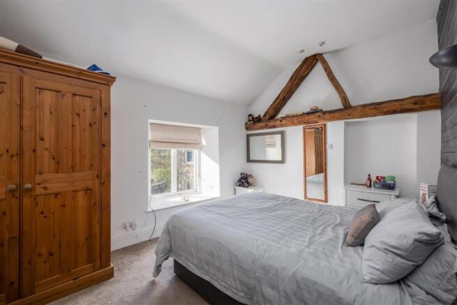 3 bed House for sale Image 8