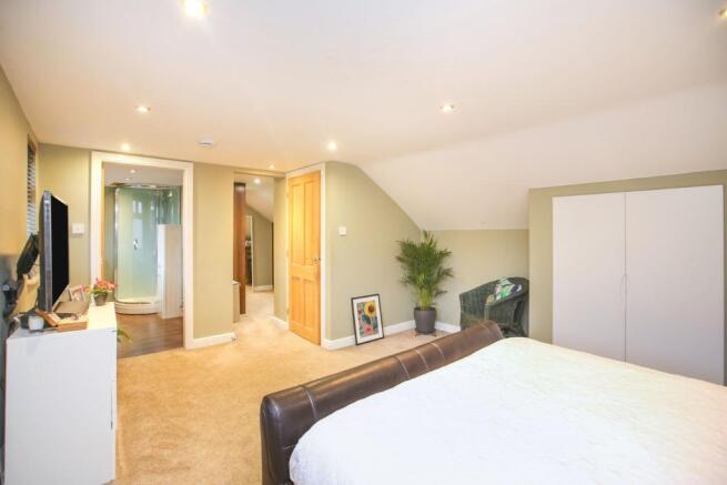 Bedroom One Image Tw