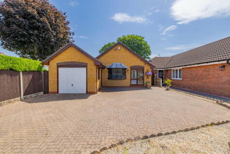 Links Drive, Norton, Stourbridge, DY8 2AP
