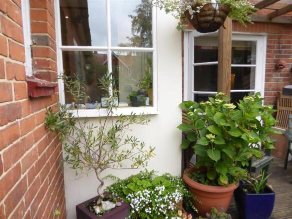 6 Horsesoe Road 080.