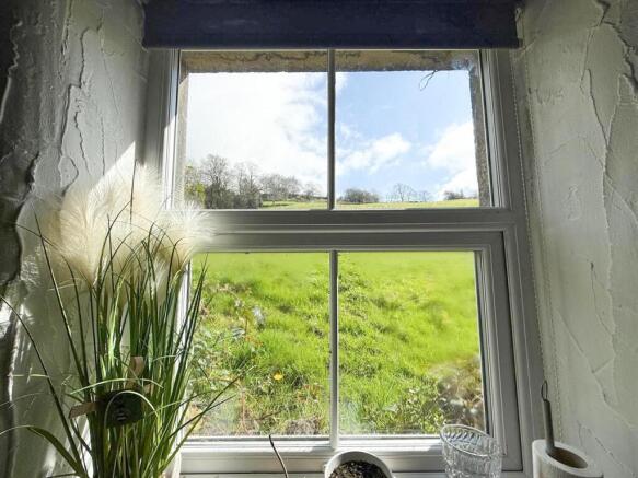 2 bed Cottage for sale Image 6