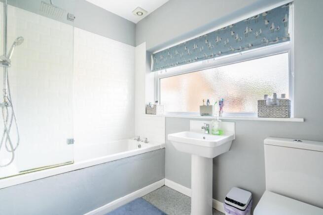 3 bed Detached for sale Image 11